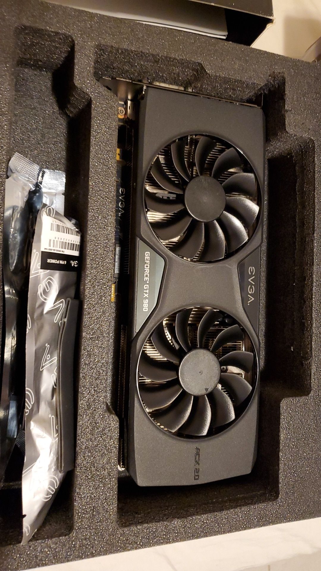 EVGA GeForce GTX 980 4GB SC GAMING ACX 2.0 Graphics Card.