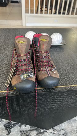 New work boots never worn
