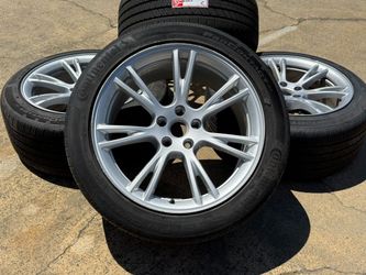 WE DELIVER 2024 TESLA MODEL Y GEMINI RIMS USED CONTINENTAL 255-45-19 60%