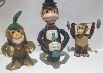 Vintage Wind Up Toys (3)