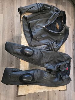 Motorcycle pants and jacket