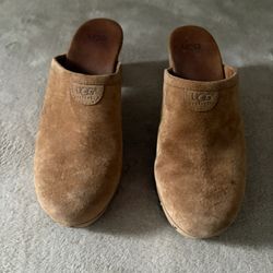 Women’s Ugg Clogs
