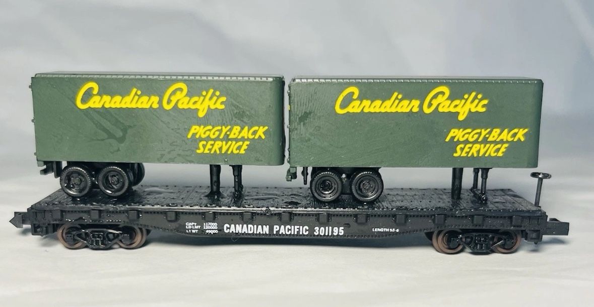 Atlas N Scale Candian Pacific 301195 P FLat w/ 2 24' Trailers Model Trains