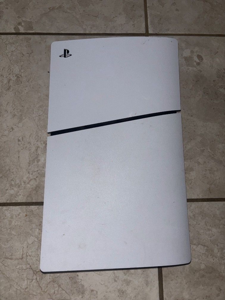 PS5. 1 Year Old. Great Condition