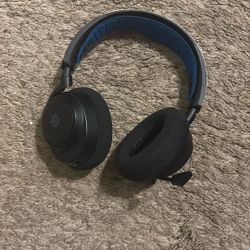 SteelSeries- Artics Nova 7 Wireless Gaming Headset 