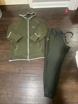 Ua hoodie medium ua sweats size medium