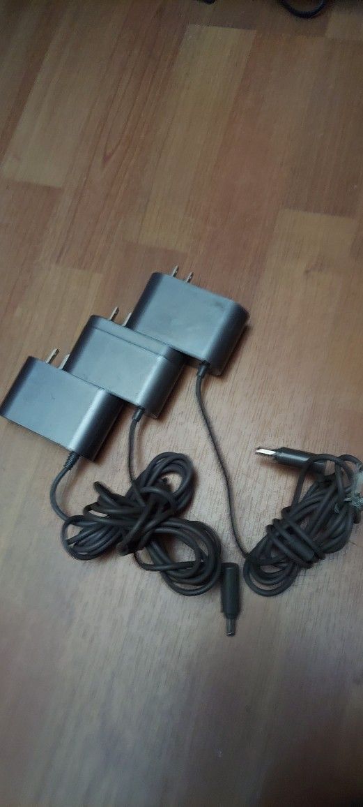 3 Dyson vacuum chargers $30
