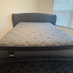 King size bed