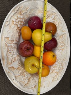Decorative fruit bowl