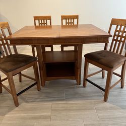 High Top Kitchen Table W/4 Chairs 