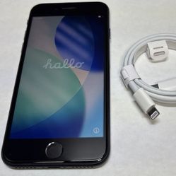 NEW iPhone SE 3rd Gen 64GB Unlocked
