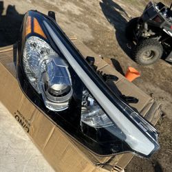 New Kia Forte Passenger Headlight 14-16