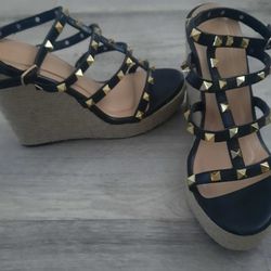 Studded Wedge Shoes 