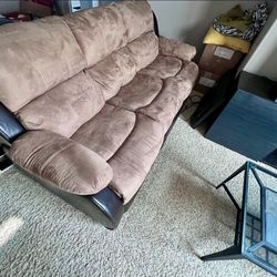 RECLINABLE Couches
