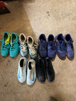 Kids soccer cleats
