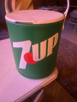7UP Branded Round Cooler with Lid vintage