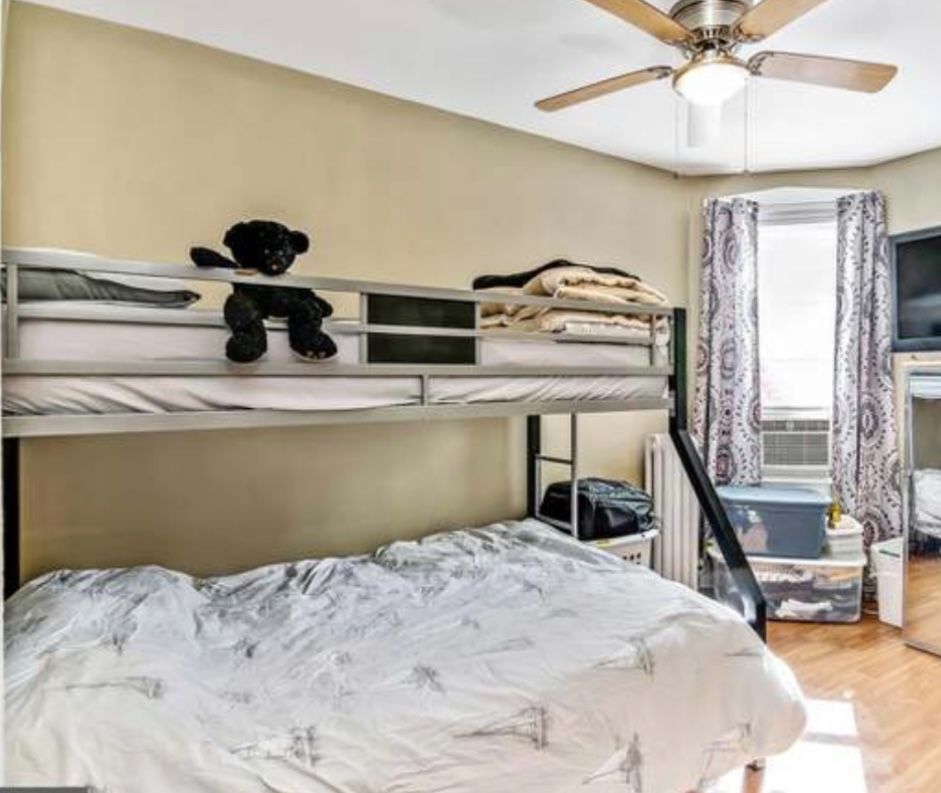 BUNK BED