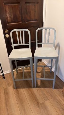 2 Bar Height Stools