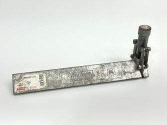 Wal-Board Tools 1-1/4” Corner Bead Crimper Tool