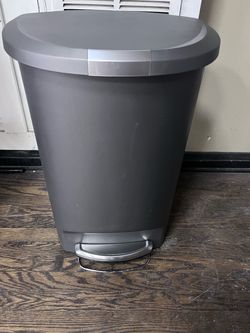 simplehuman  Step Trash Can