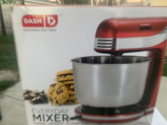 Dash Everyday Mixer