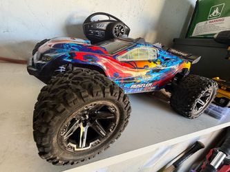 Traxxas rustler 4x4 vxl