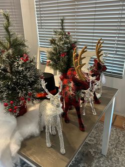 Christmas Holiday Reindeer Figurine Set