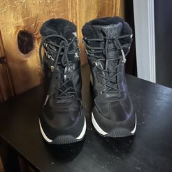 MICHAEL MICHAEL KORS Liv Booties size 7