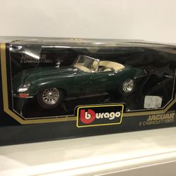 Jaguar E Cabriolet (1961) Diecast 1:18 