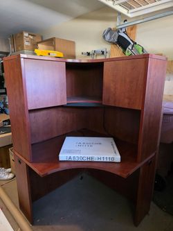 Corner desk with lighting and keyboard tray