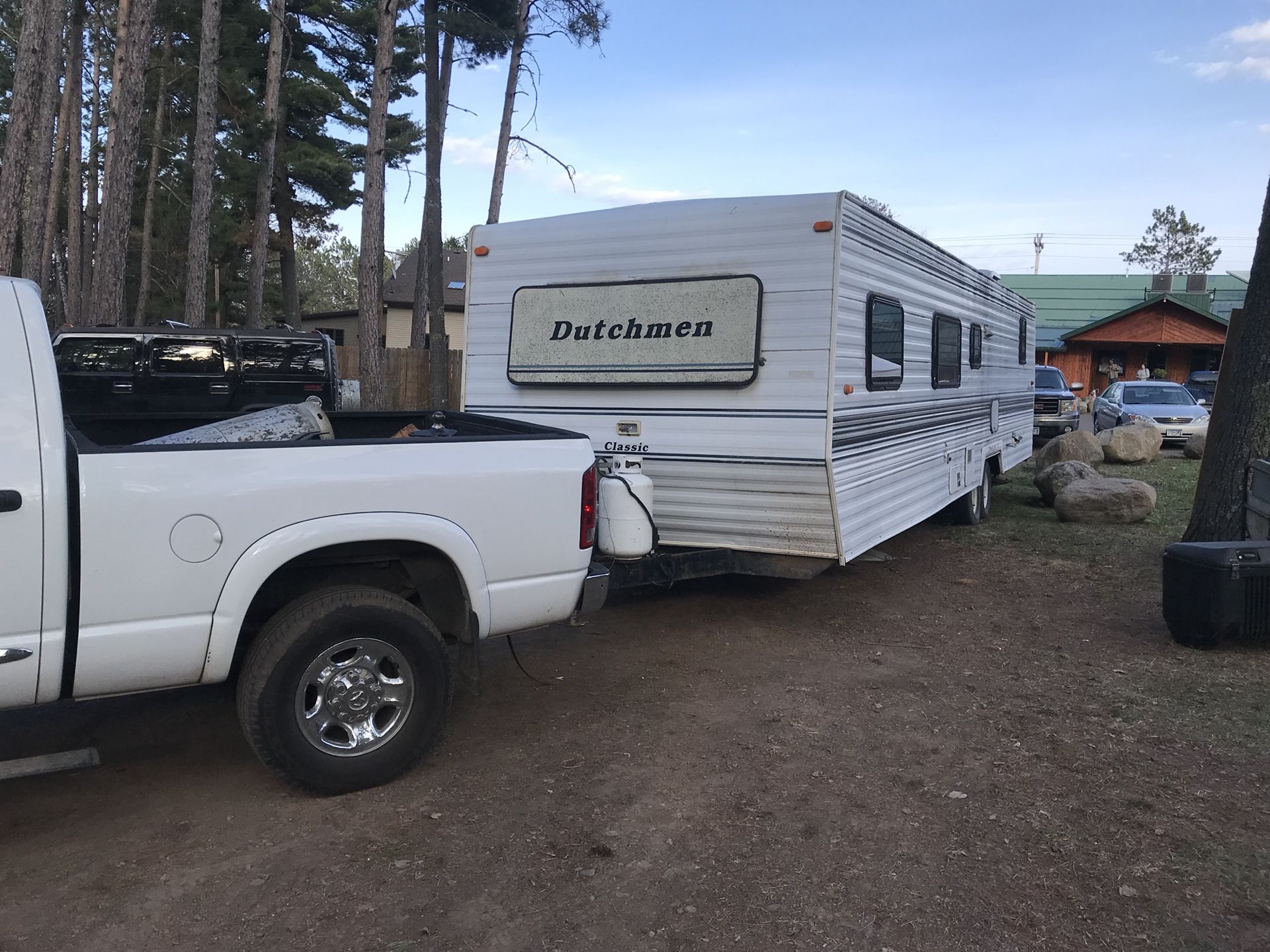 Photo Dutchman 30 foot camper bunk house