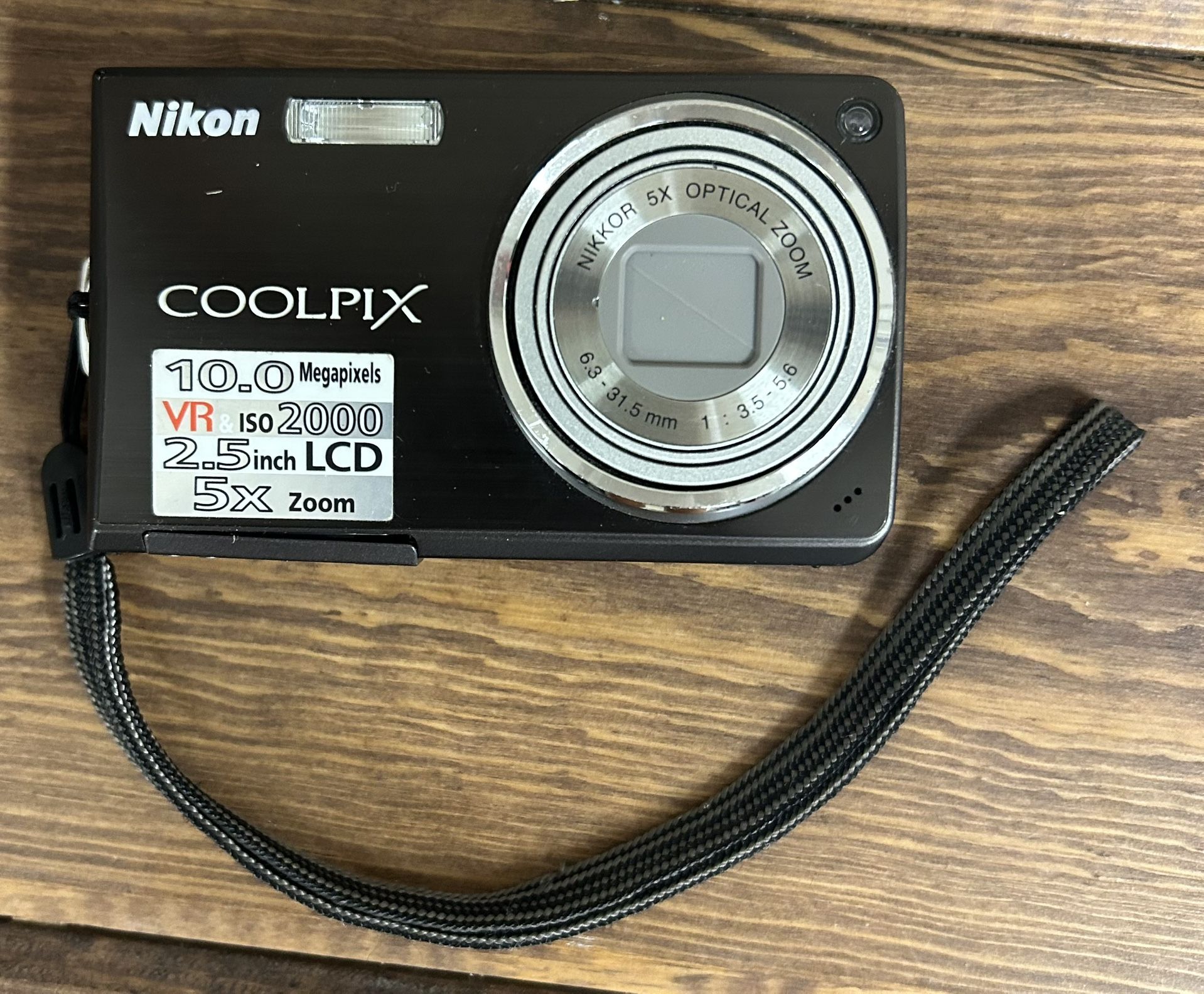 Nikon Coolpix S550 Camera - Includes new Charger Cords & Base, 2 New Batteries