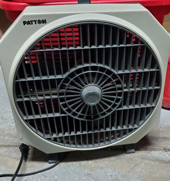 Vintage PATTON Box Fan 3-Speed Adjustable Spinning Front Grill - 15" - CA-1284