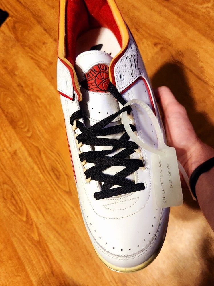 Off White x Air Jordan Retro Low SP 'White Varsity Red'