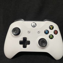 Xbox One White Controller 