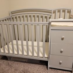 Mini Crib With Changing Table And Storage