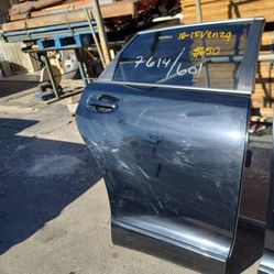 10/11/15 Venza Right Rear Door $650