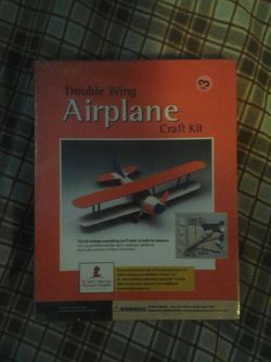 Double wing wood model airplane
