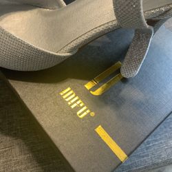 New Size 9 Wedding Heels 