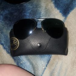 All Black Polarized Ray-bans 