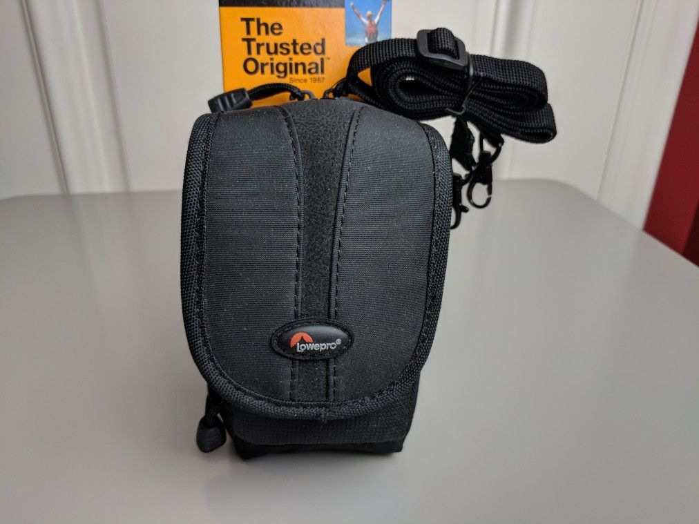 Lowepro Rezo 60 Camera Case