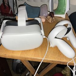 Vr Meta Quest 2 (GREAT CONDITION)