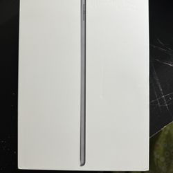 Mint Condition Apple iPad 9th Gen 64gb Space Gray (Includes Original Charger Cord & Block/Booklets).