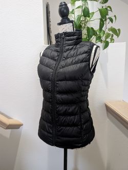 Be by Blanc Noir Lightweight Packable Down Puffer Vest - Black, XS