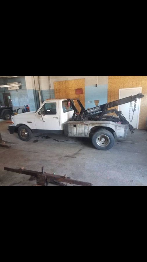 1995 Ford F-350 tow truck *65000 miles