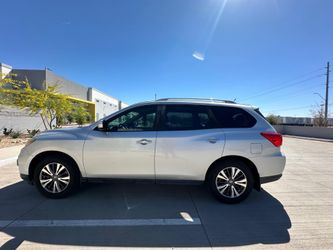 2017 Nissan Pathfinder
