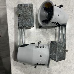 2 New 4 Inch Recess Lighting Ceiling Cans 