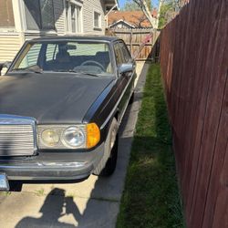 1985 Mercedes-Benz 300