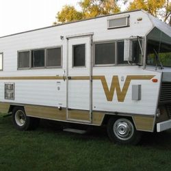 2 1971 Winnebago Motorhomesboth With 454 Chevy Engines (Not Actual Pic)