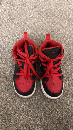 Toddler shoes 8c